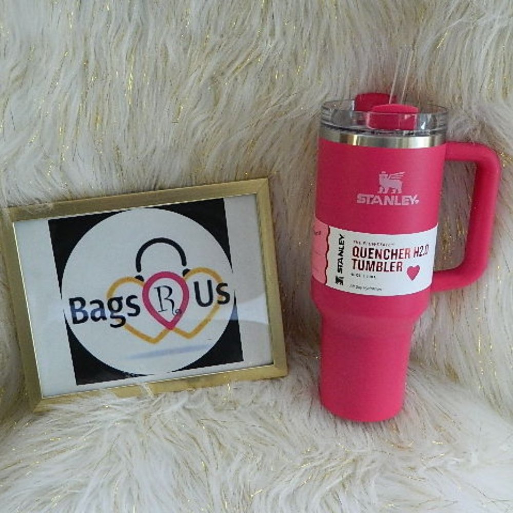 STANLEY TARGET VALENTINE'S LIMITED EDITION 40 OZ PINK HEART TUMBLER NEW HTF